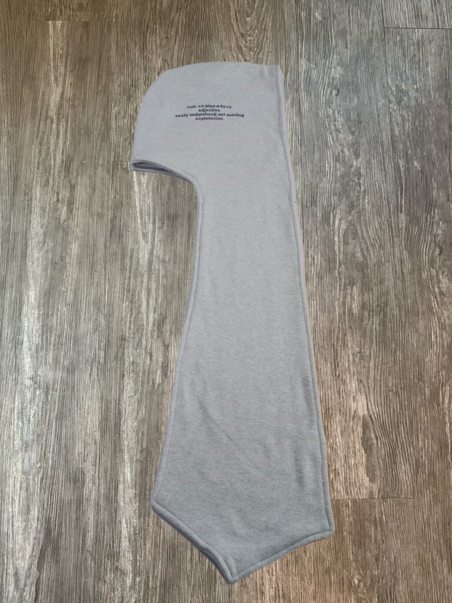 REVERSIBLE HOODED SCARF